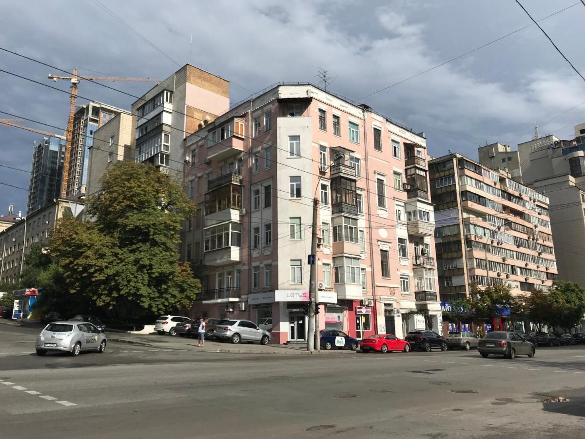 Mій Київ Aparthotel Buitenkant foto