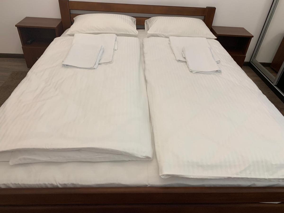 Mій Київ Aparthotel Buitenkant foto